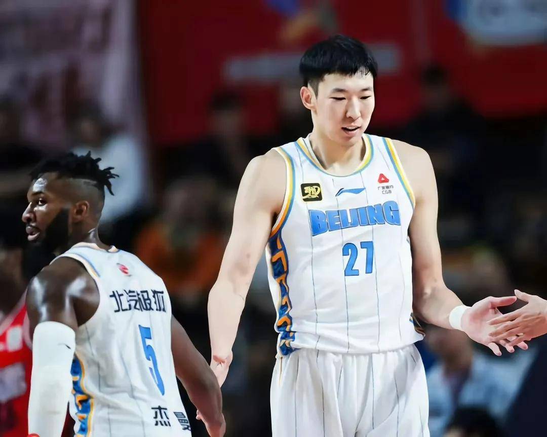 关于篮板优势：北京抢得49个篮板，攻守两端表现出色！的信息